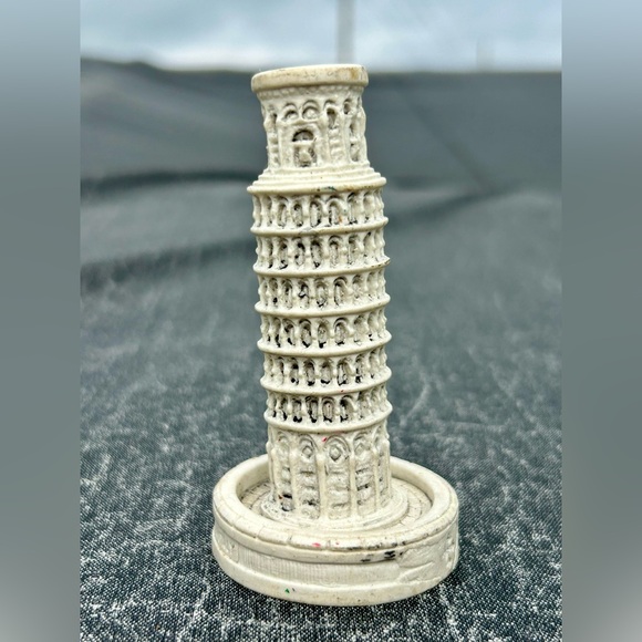 Vintage Miniature Italian Composite Resin Figurine Model LEANING TOWER Of PISA - Picture 1 of 16